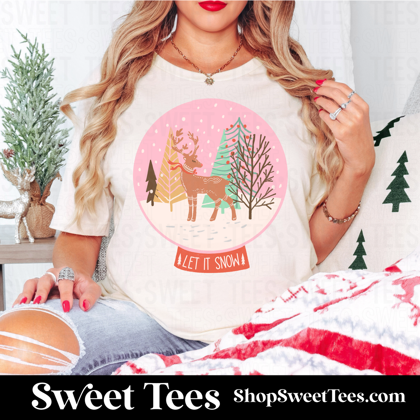 Let it Snow Globe tee