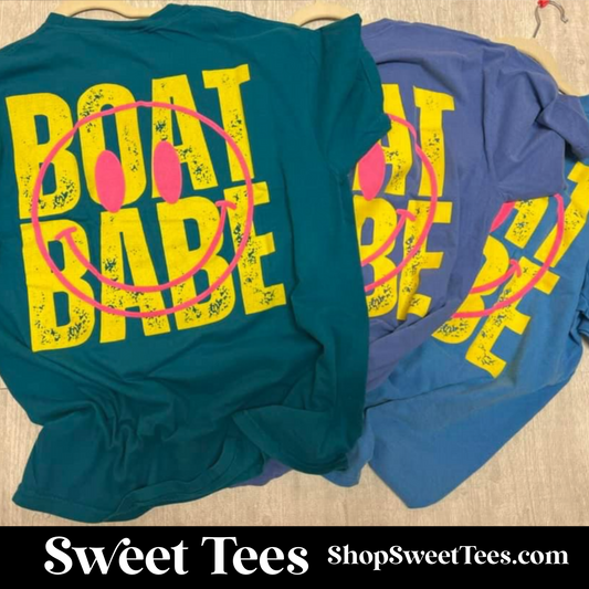 Boat Babe Smile tee