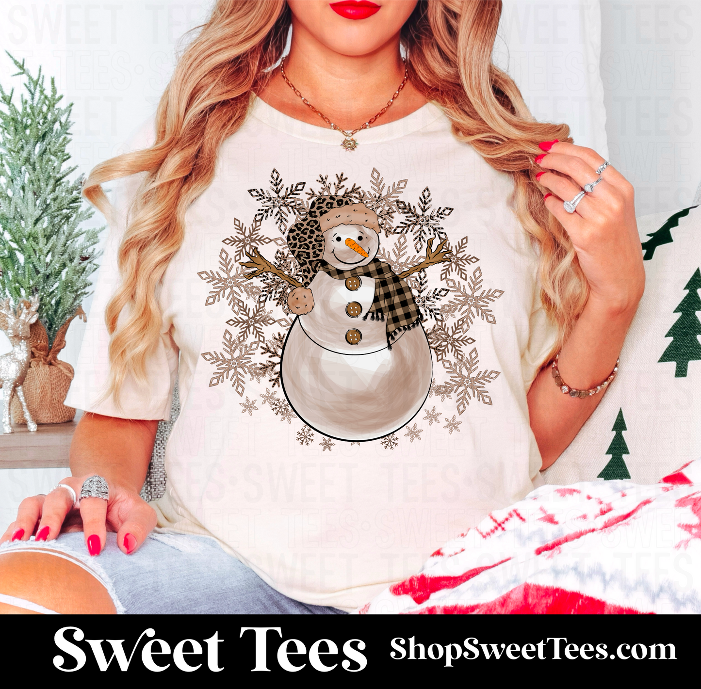 Leopard Snowman tee