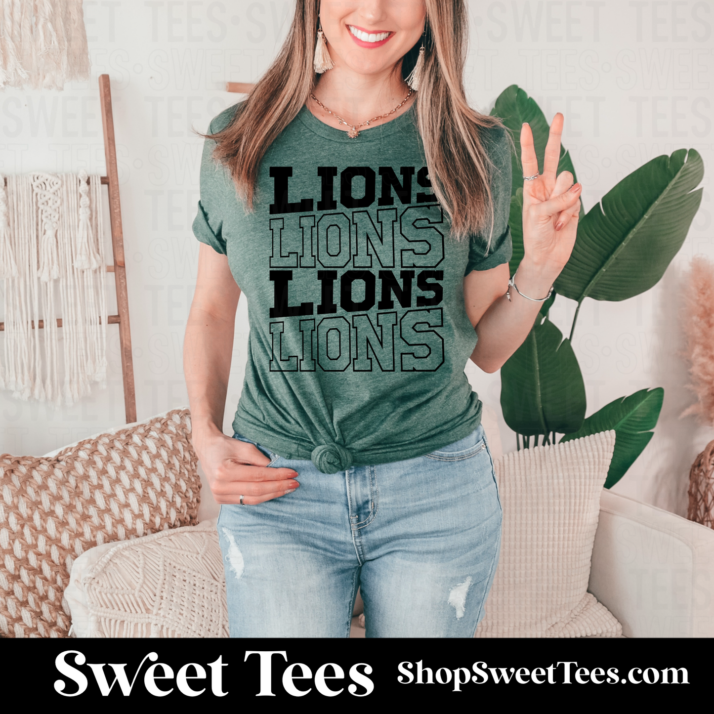 Lions In and Out tee