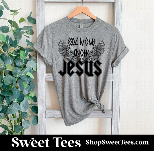 Cool Moms Know Jesus tee