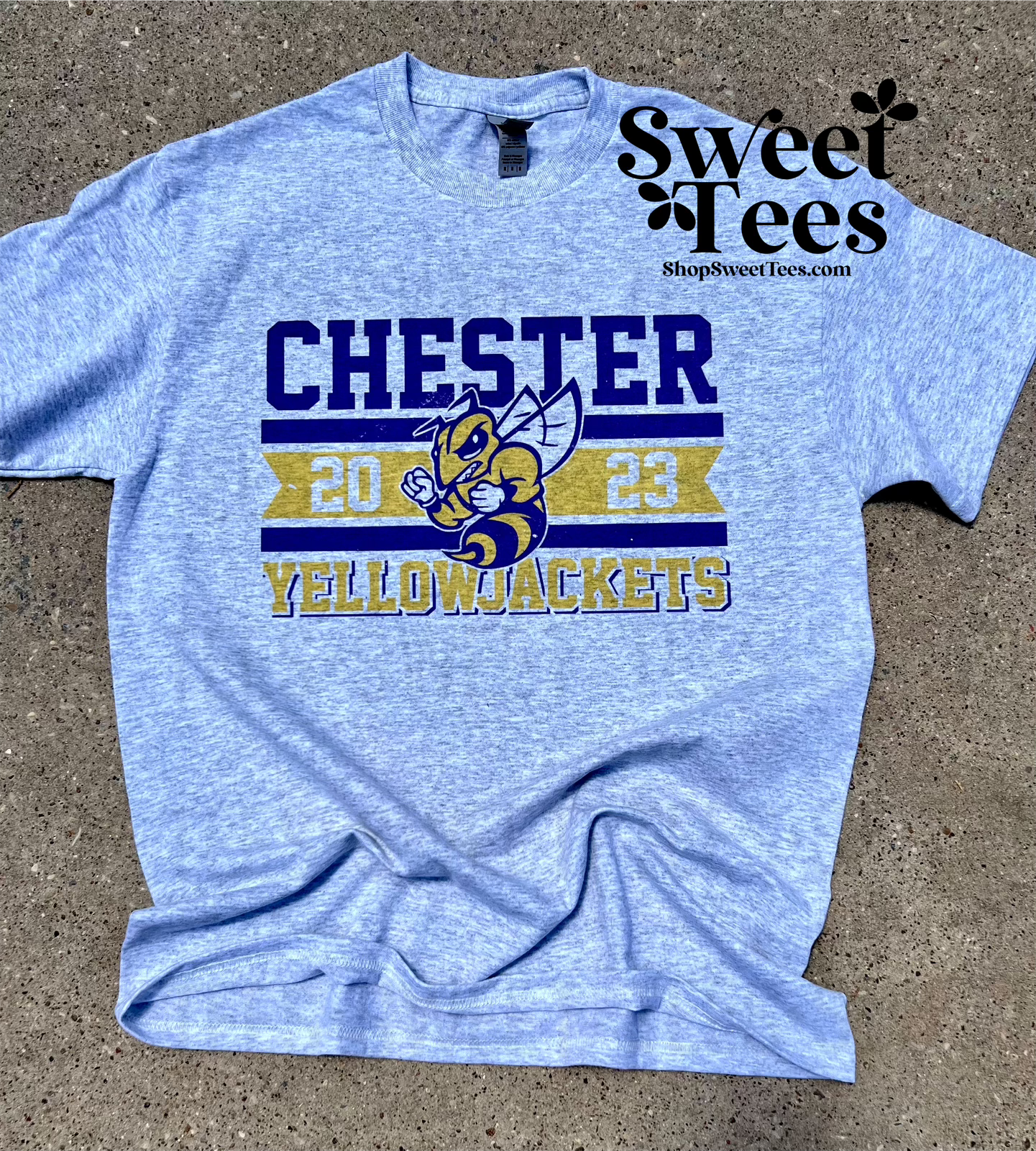 Chester Yellowjackets Spirit Banner tee