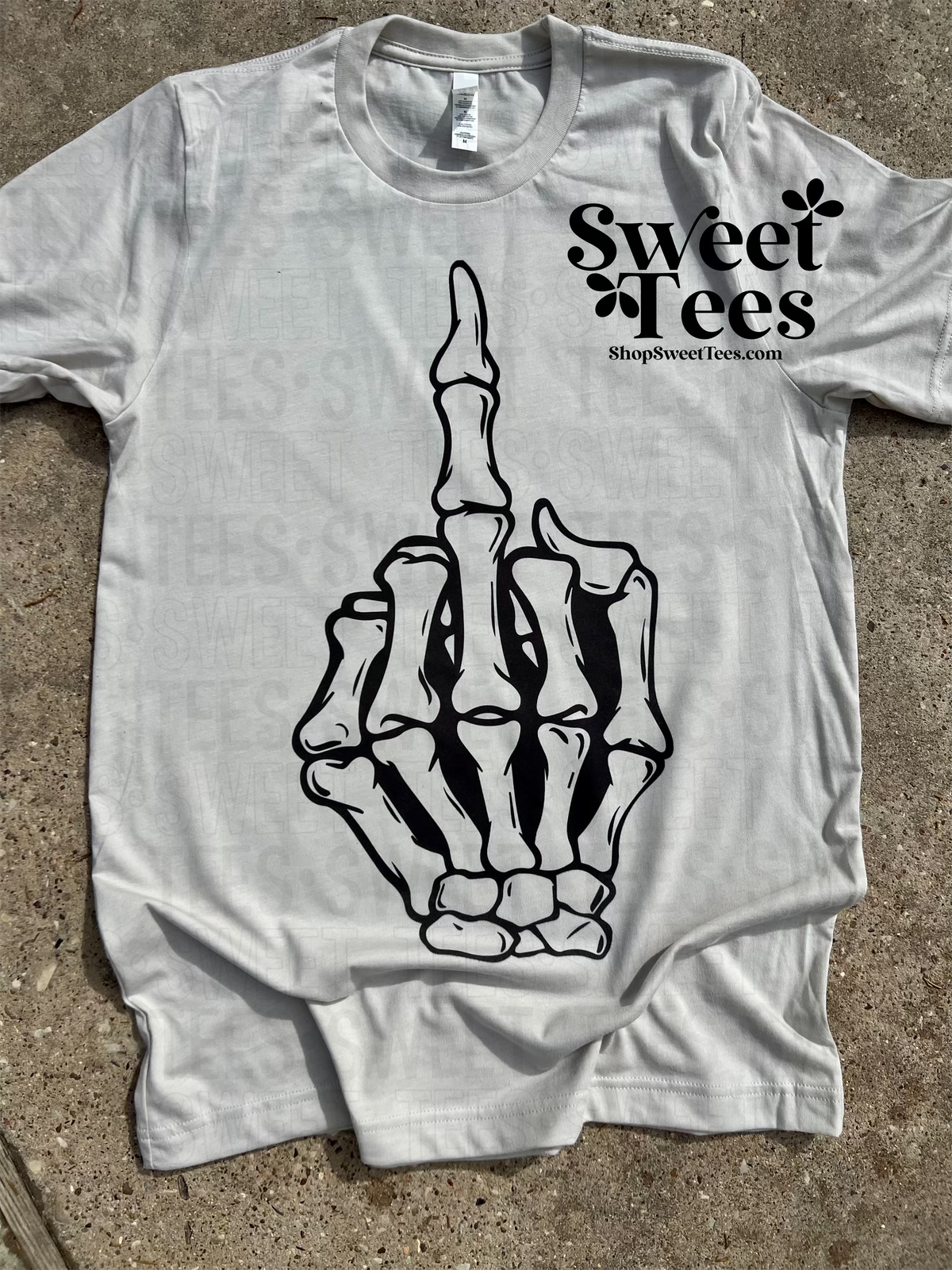 Skelly Middle Finger tee