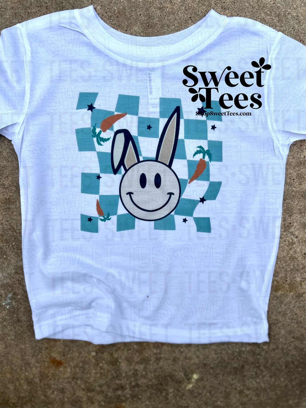 Checker Easter Smiley tee