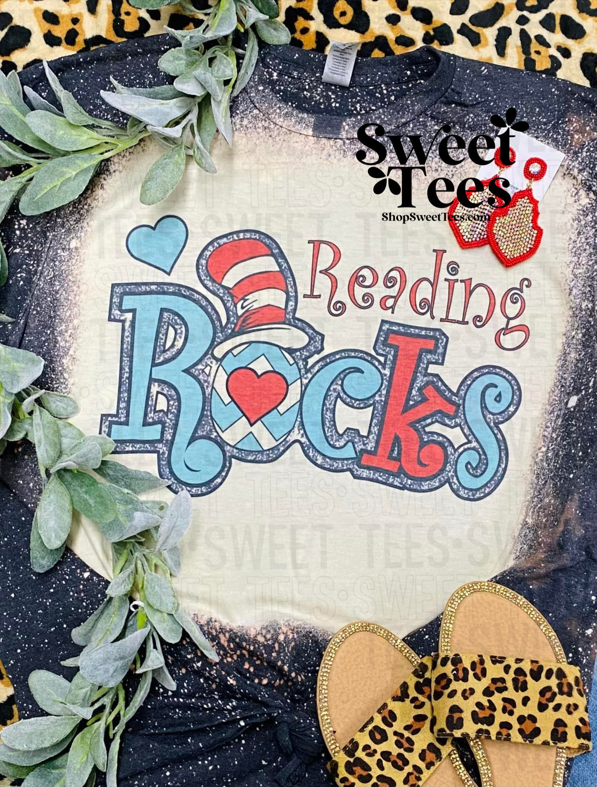 Reading Rocks tee