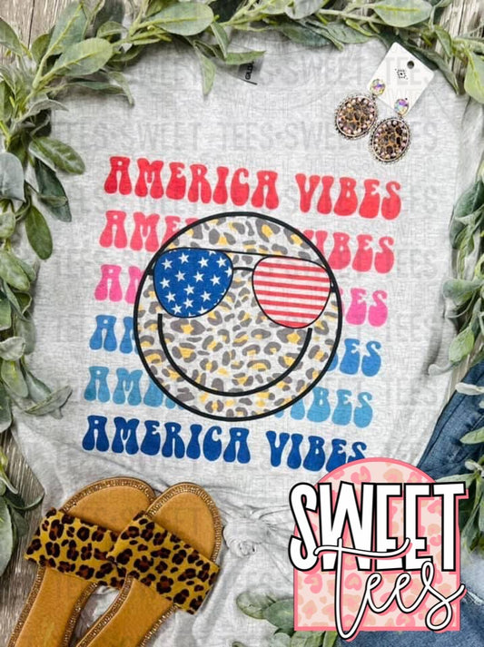 America Vibes Smiley tee